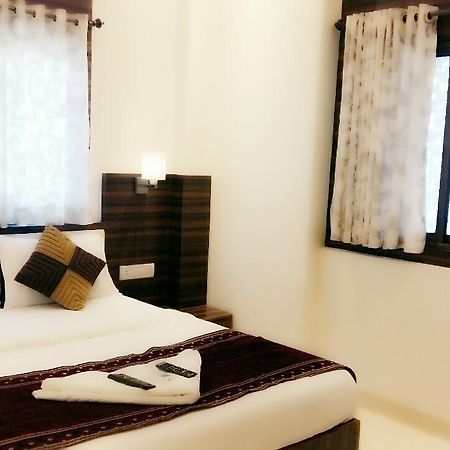 Hotel Golden City Βομβάη Εξωτερικό φωτογραφία
