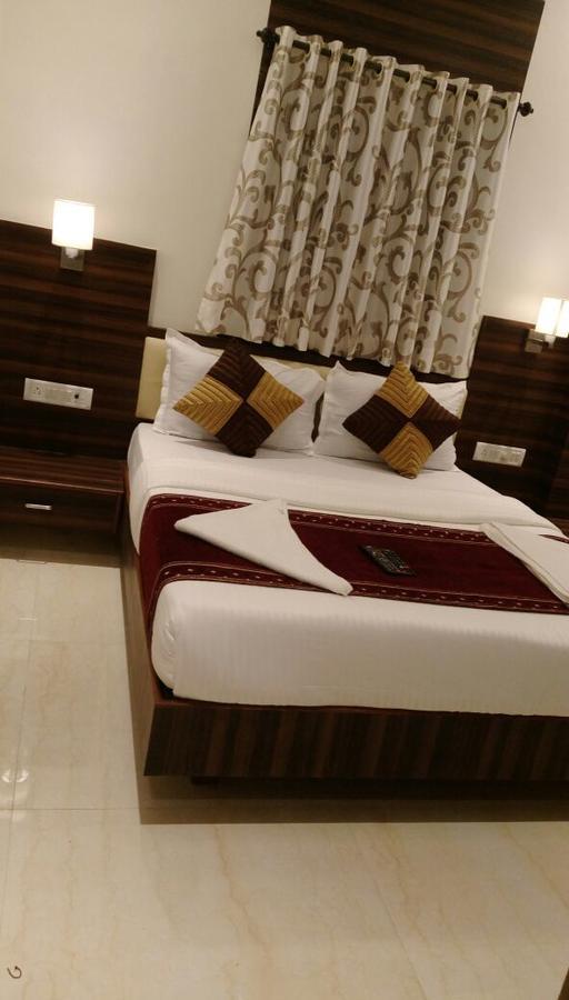 Hotel Golden City Βομβάη Εξωτερικό φωτογραφία