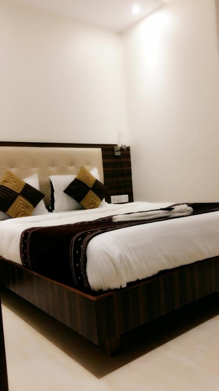 Hotel Golden City Βομβάη Εξωτερικό φωτογραφία